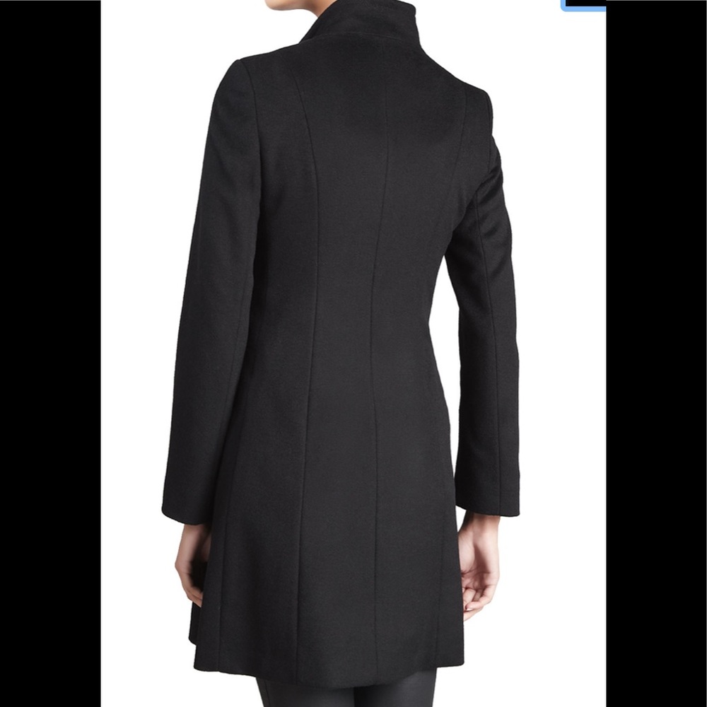 T Tahari ‘Kendra’ Ruffle Coat - Picture 4 of 8